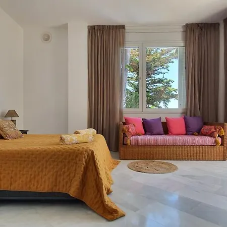 Al Lado Del Mar Tortuga 12 Villa Lloret de Mar