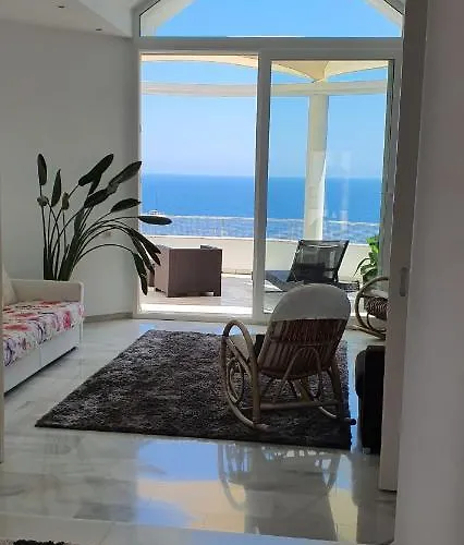 Al Lado Del Mar 
