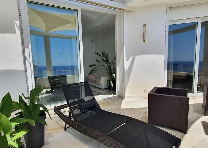Al Lado Del Mar 